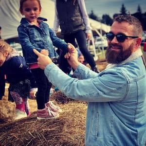 Meet your Posher, Glen